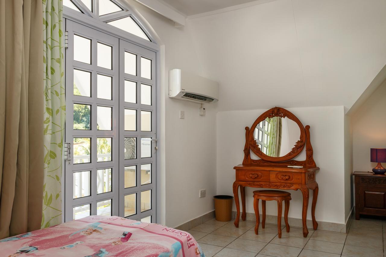 Captain's Villa Takamaka